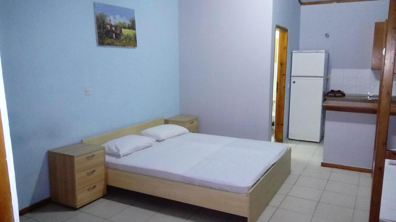 Camping Elizabeth Kalyvia Varikou Exterior foto